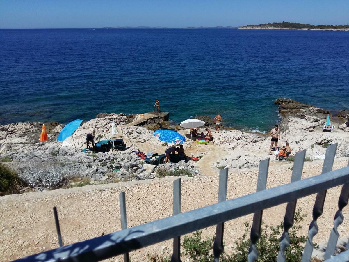 Apartments Nevjestic Primošten Eksteriør bilde